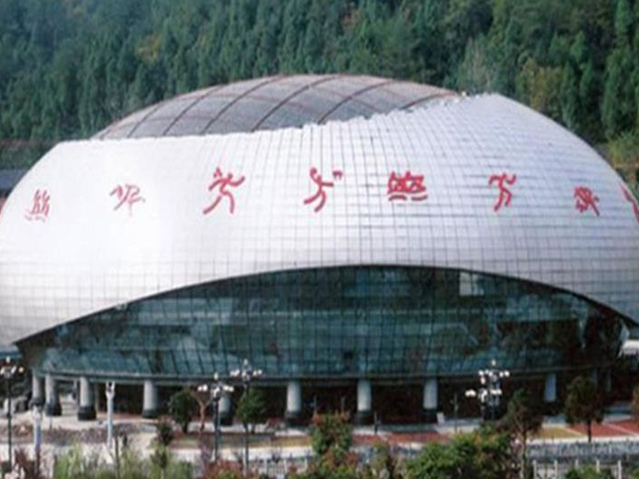 固原体育中心球形网架加工安装